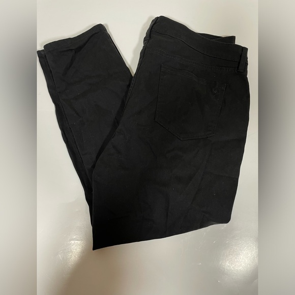 Martha Stewart Black Skinny Ankle Button Pants Size 16P - Picture 6 of 6